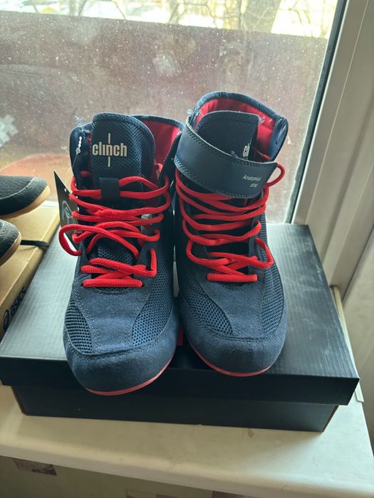 Борцовки. Asics 41 размер, Clinch 42