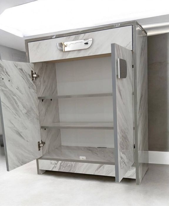 Тумба мраморная Premium Cabinet 85×68×35 см

• Стильная тумба с эффект