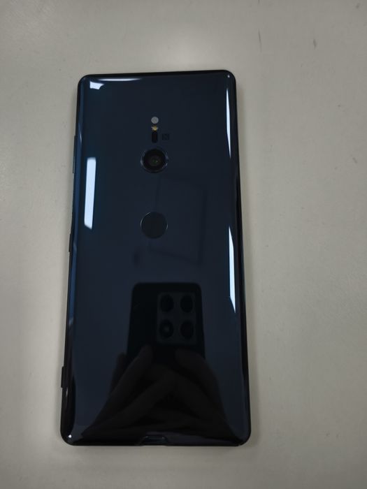 Sony Xperia emerald телефон