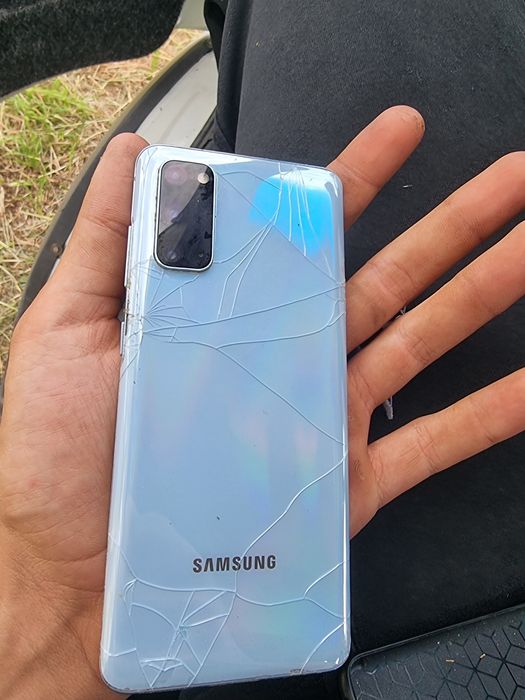 Samsung s20 127gb