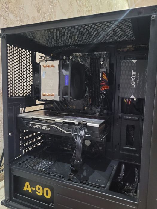 i5-9400F | RX 570 8GB | 8GB RAM | Z390 | HP 24" IPS 75Hz