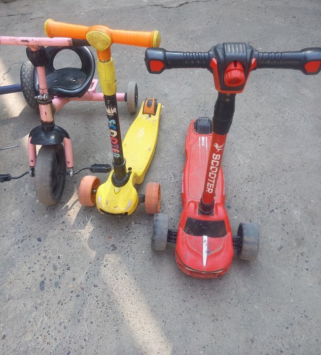 Velosiped Samokatlar sotiladi