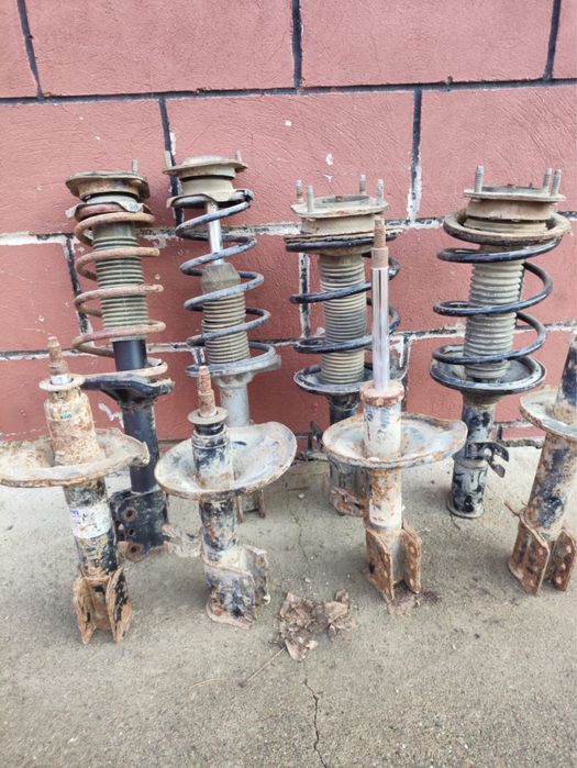 Запчасть мазда 323,626 кронс