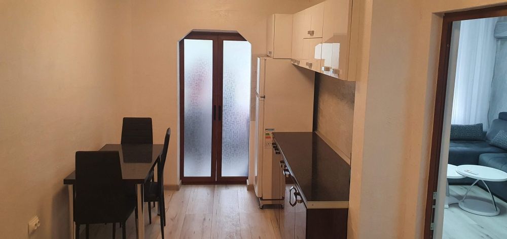De inchiriat ap 2 camere Dorobantilor, etaj 1