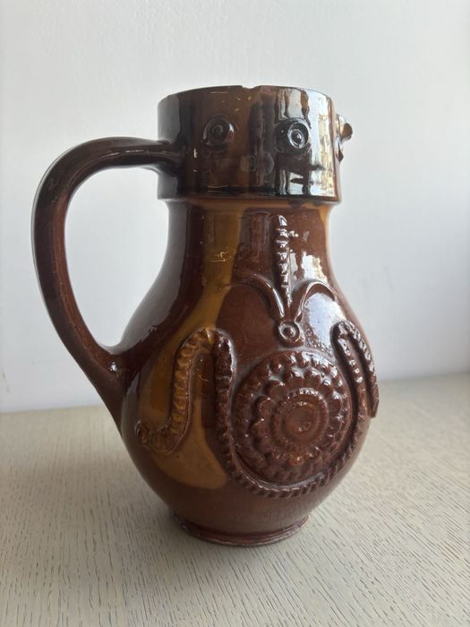 Декоративна керамична ваза