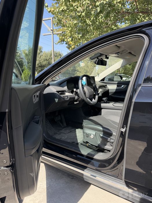 Hongqi eqm5 500km