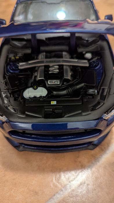 Macheta Ford Mustang GT 2015 1:18