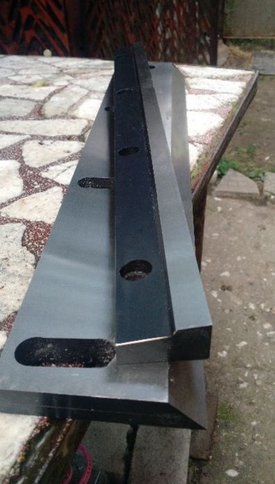 Изработка и заточване на ножове за мелници, шредери и дробилки