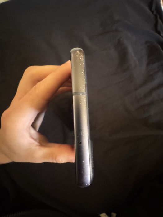 Samsung Galaxy S21 FE 128GB – pornește, display defect – pentru reparație/piese