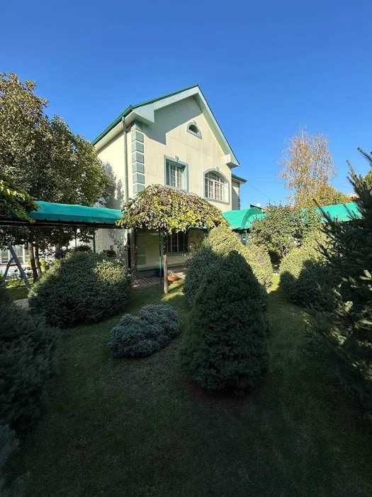 Дом 13 соток махалля Садаф ,Карасу ,Фасад 40 метров ,можно разделить