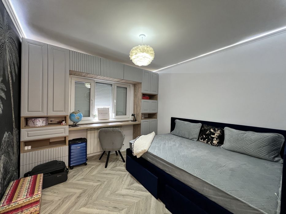 Apartament 3 camere confort 1 decomandat