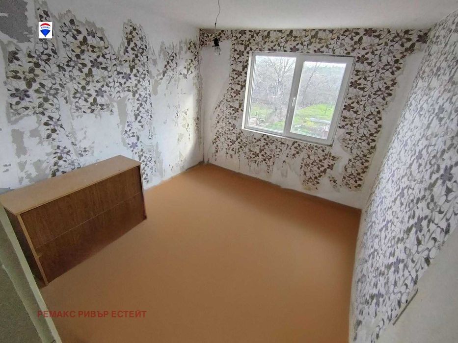 Къща с двор за продажба гр. Две могили