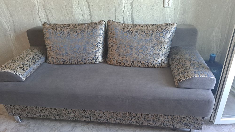 Продаётся новый диван