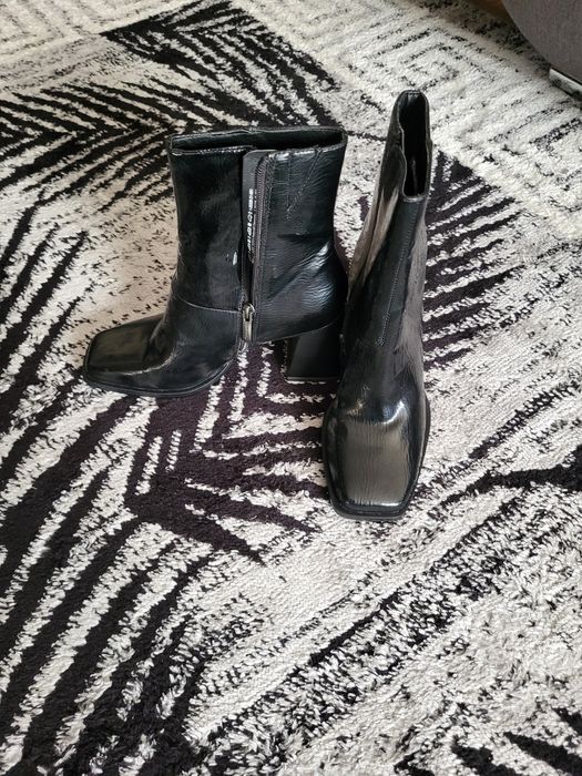 Vând botine dama tamaris