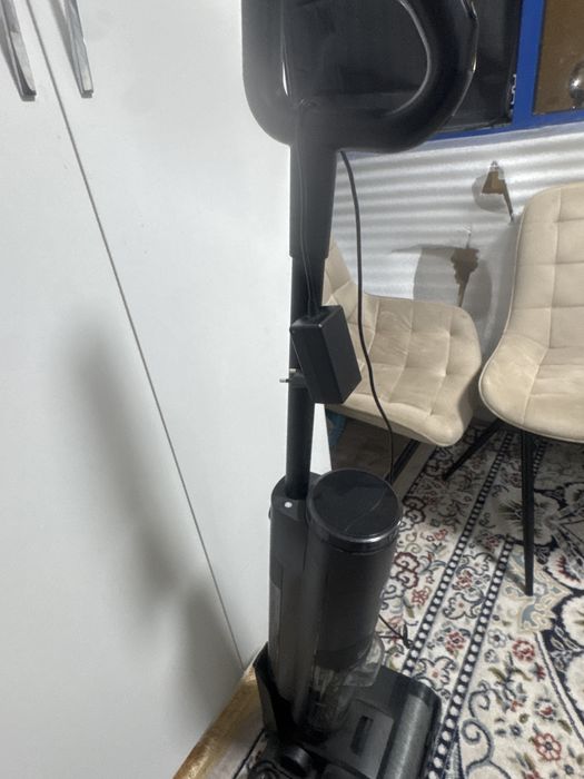 Пылесос вертикальный MU MD-01