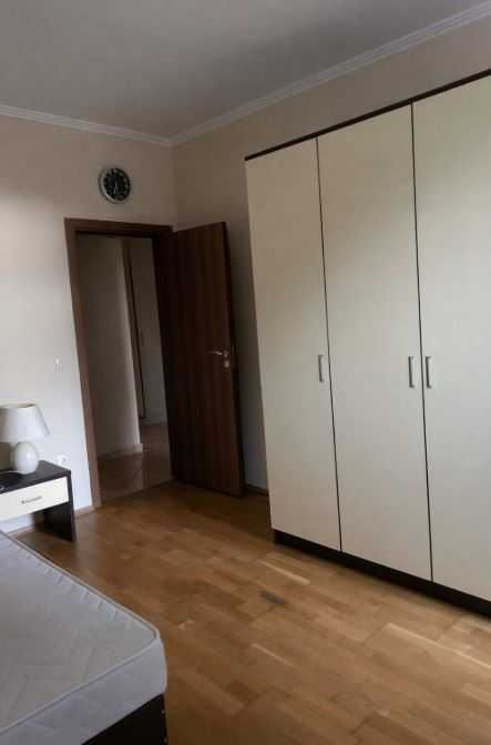 Дава се под наем Тристаен апартамент в София, Бояна - 150 кв.м за 547.23 € - Снимка #5