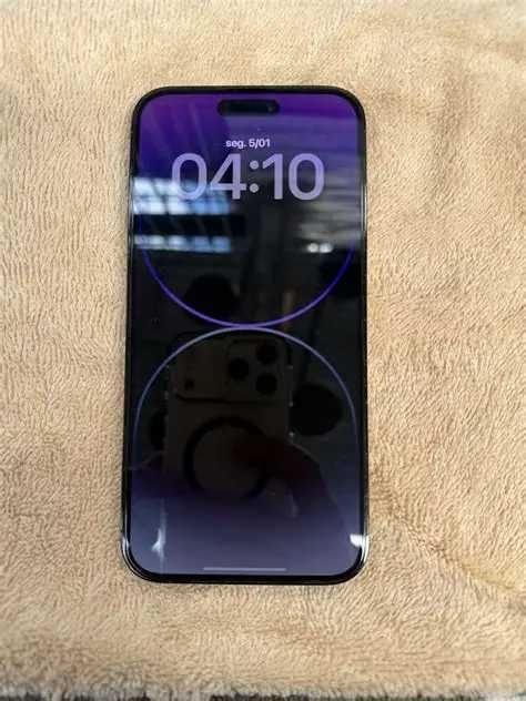Vand iphone 14 pro 100% baterie impecabil