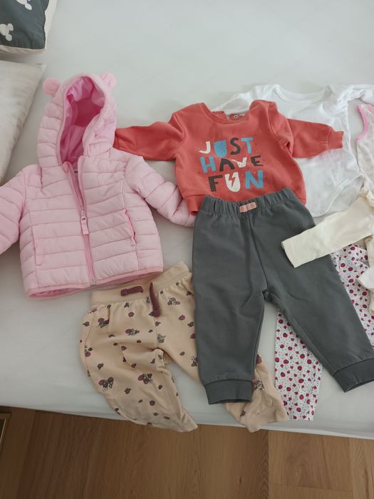 Lot haine fetiță marimea 74