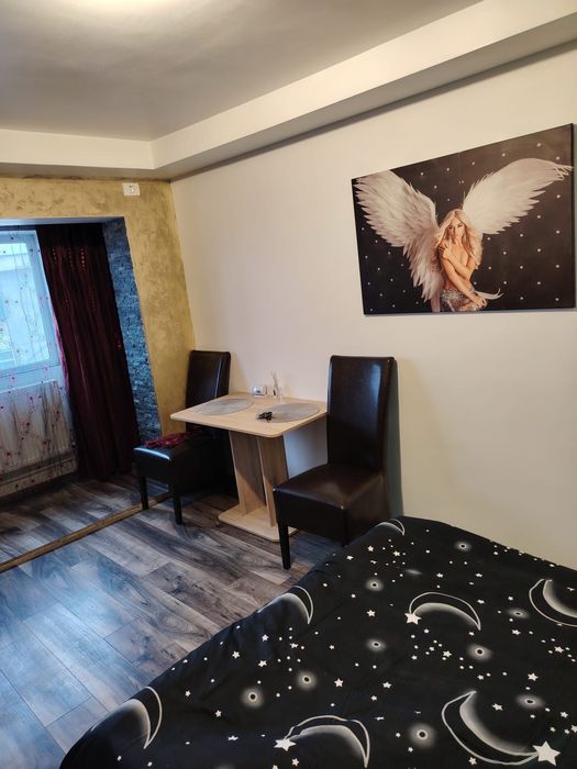 Garsonieră de închiriat