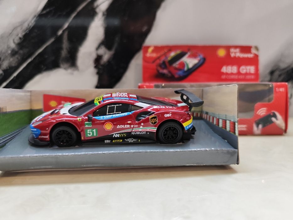 Дистанционно управляеми колички Ferrari от Shell