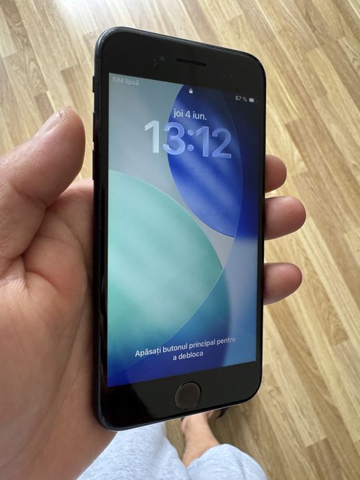 Iphone SE baterie 100%