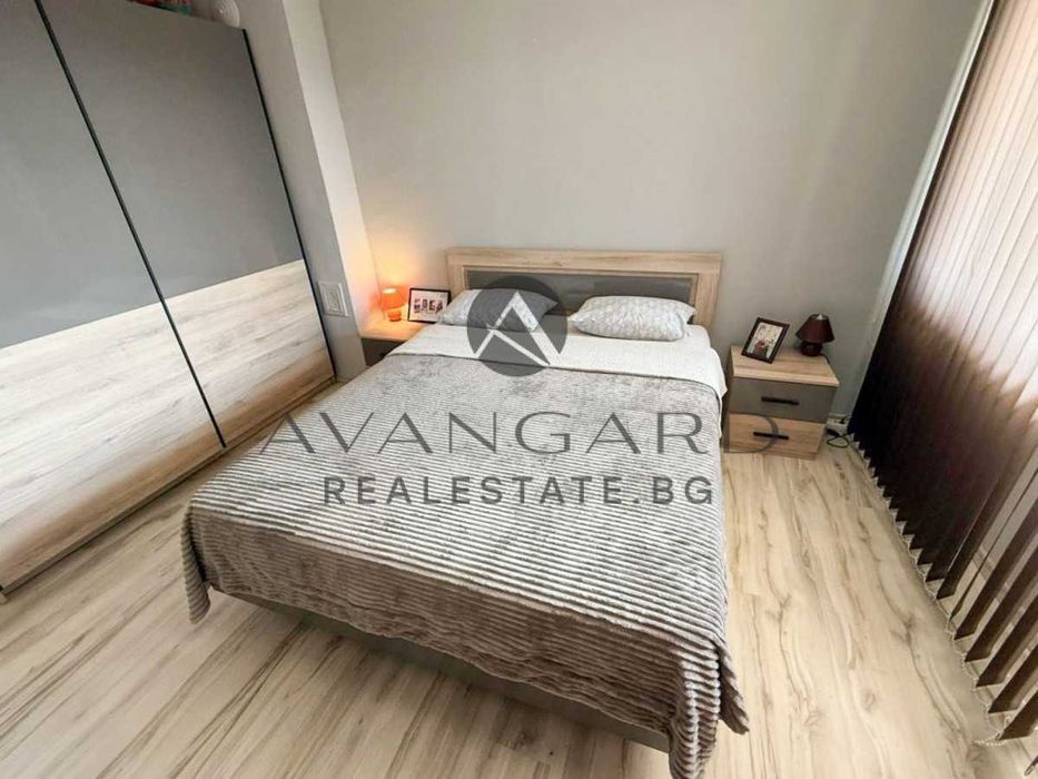 оф.25610 Тристаен обзаведен с четири отделни стаи/ Кючук Париж