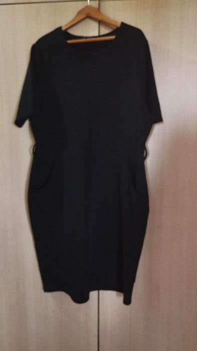 Дамска черна рокля