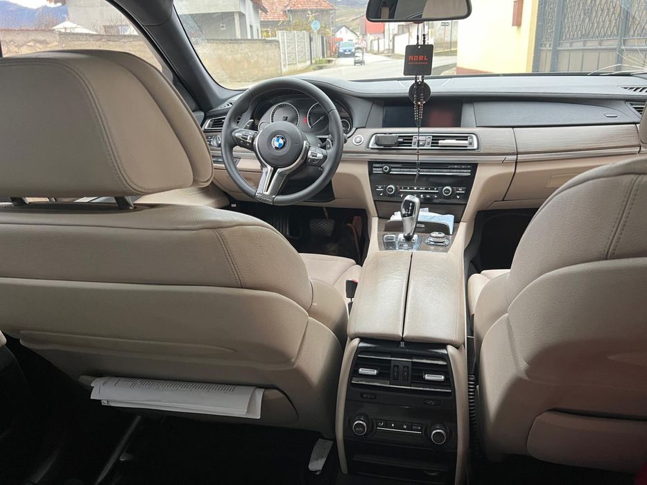 BMW 730d F01 2010