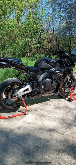 Honda 1000 RR 2007 година