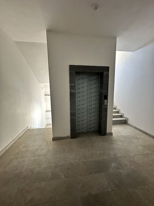 Продаеся 2/4/9.  50 кв