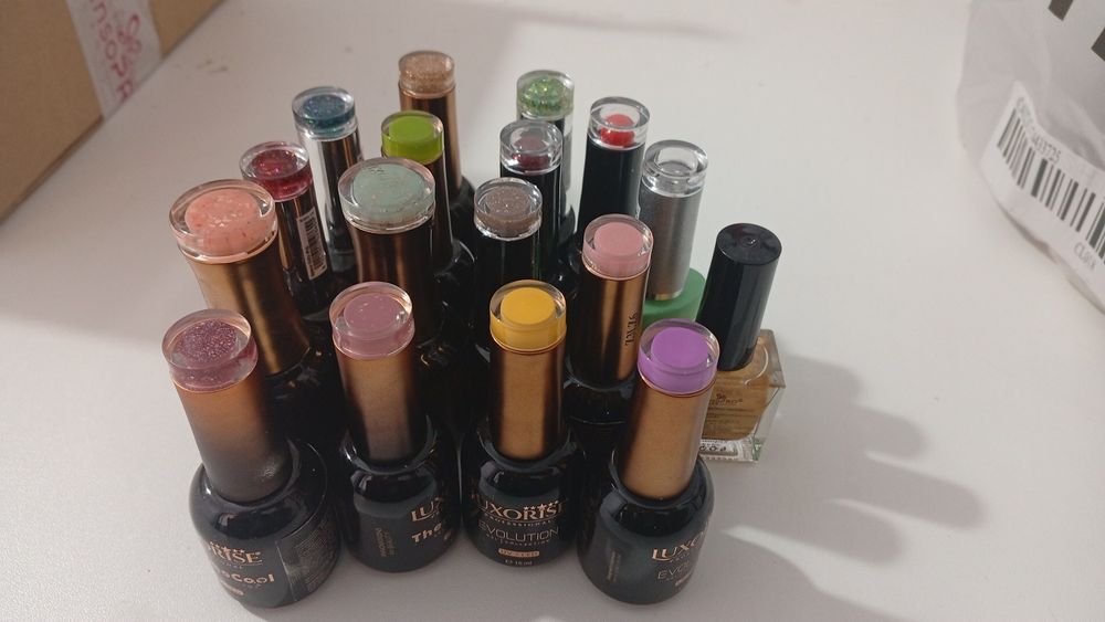 Produse pentru unghii