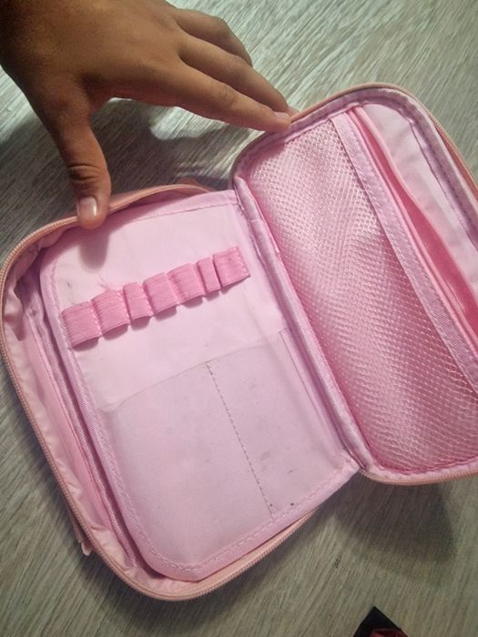 Розовый пенал для девочек