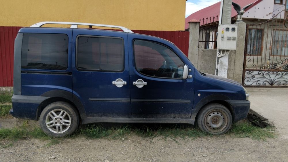Vând mașină Fiat Doblo