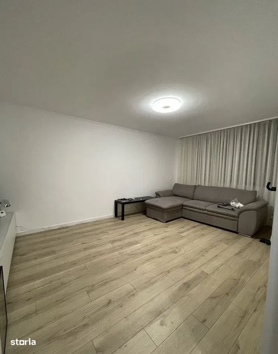 Garsoniera de vanzare, centrala proprie, 33 mp, metrou, Drumul Taberei — fotografia 1