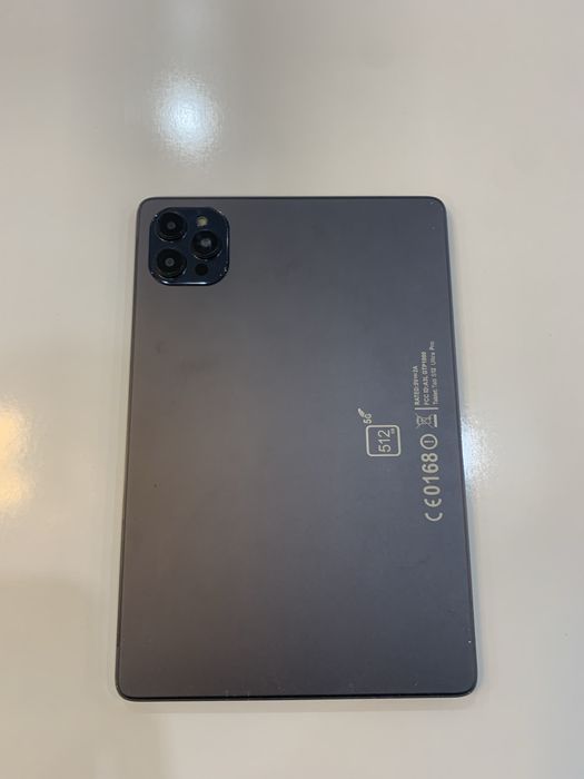 Айпад планшет продоется с комплектом