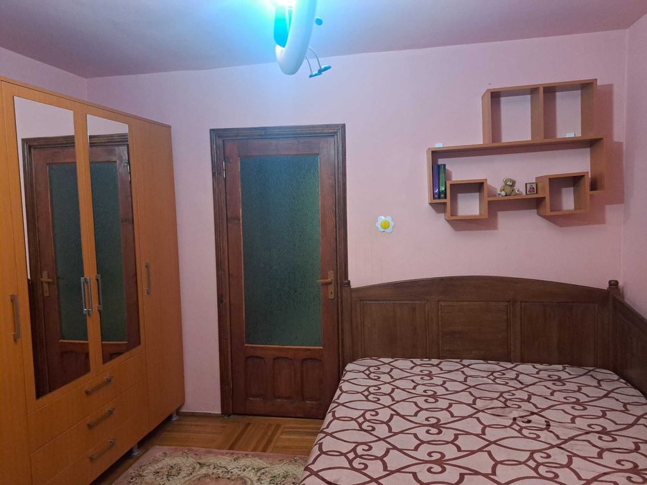 Apartament cu 3 camere de închiriat in zona George Enescu