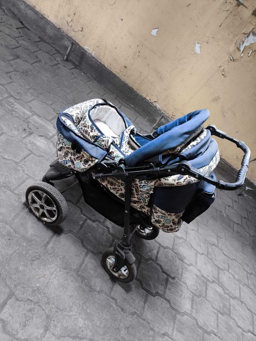 Детская коляска 3в1
