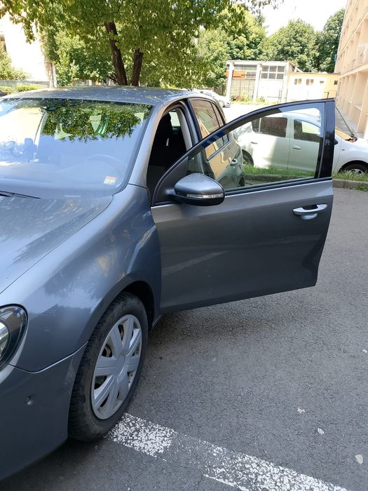 Golf 6  1.2 105 cp 2011