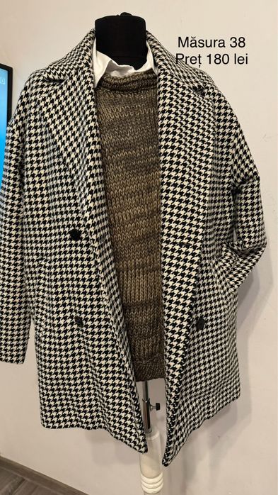 Palton dama model carouri