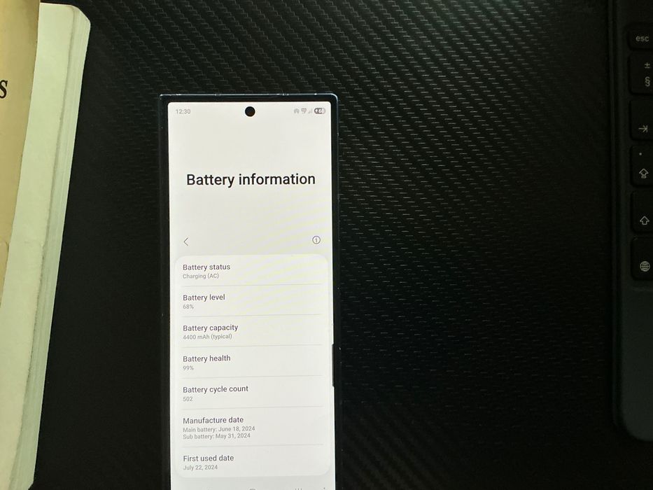 Galaxy Zfold6 512 Гаранция,но със следи от употреба и мъртви пиксели