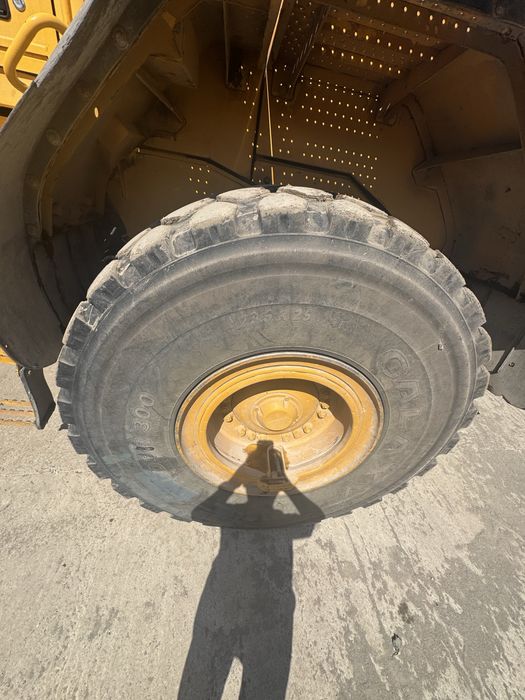 Volvo L120E | 2006 | 19.200 ore | Cupă 4 MC | 21.200 kg