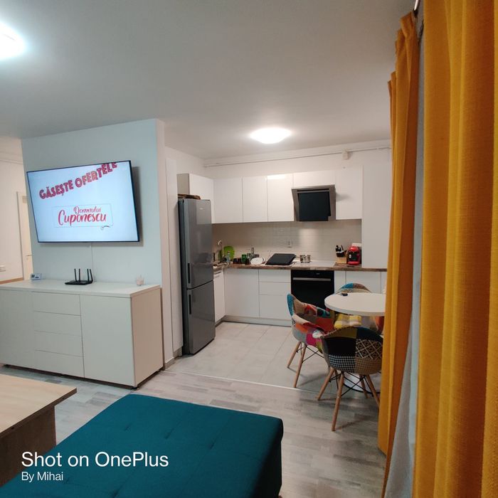 Apartament 3 camere cu loc de parcare