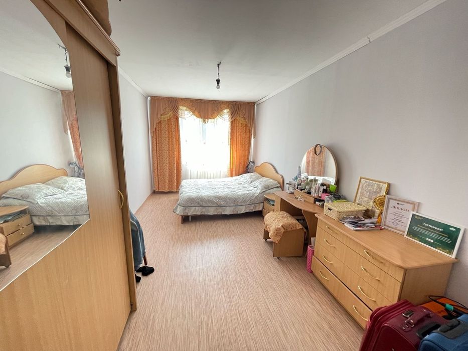 Продам дом в м-не Бирлик