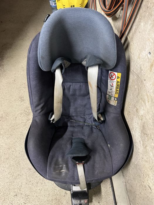 Столче за кола Maxi Cosi 2way Pearl + база 2way Family