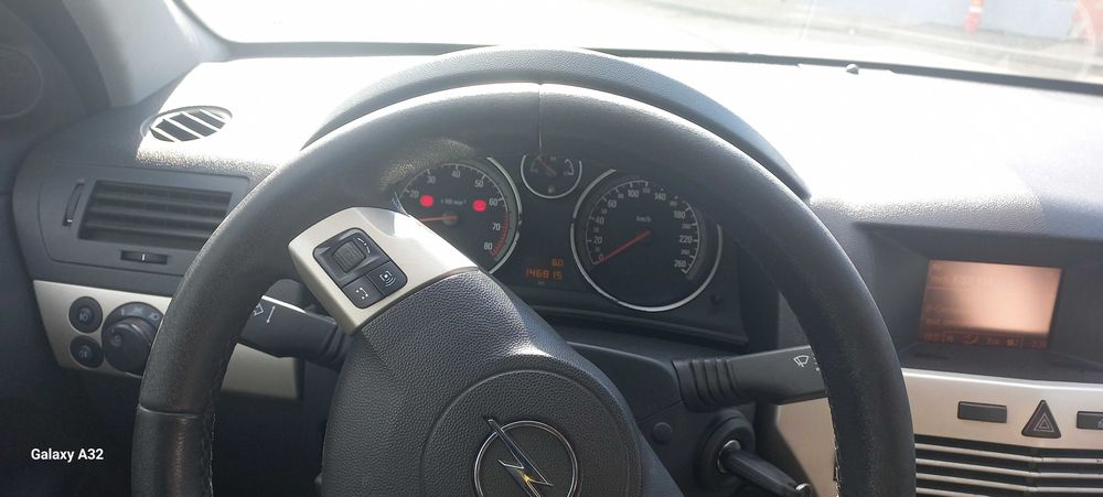 Opel Astra H 1,4 an 2008 146000 km reali