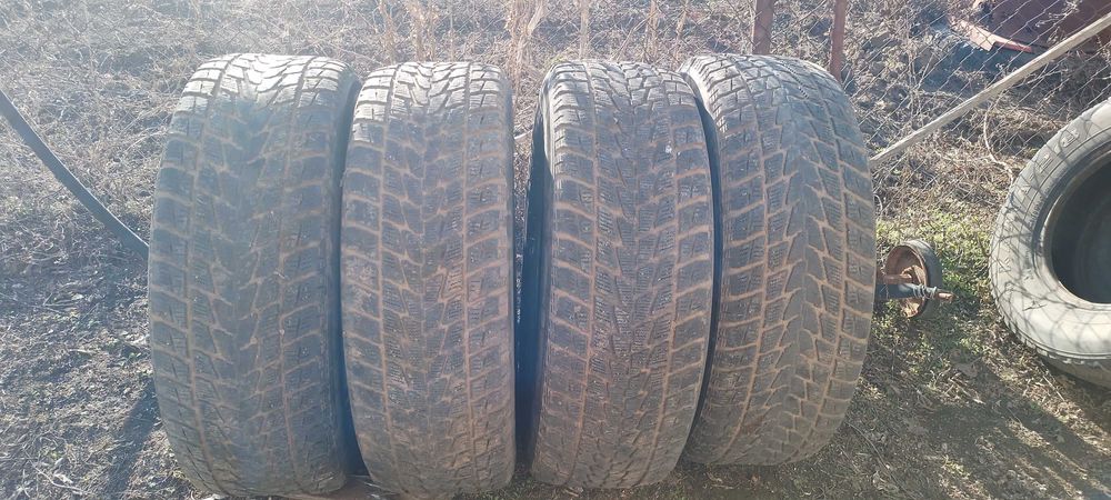 Продам шины 265,65,18