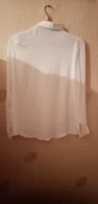 Продаётся женская одежда, на худенькую девушку.