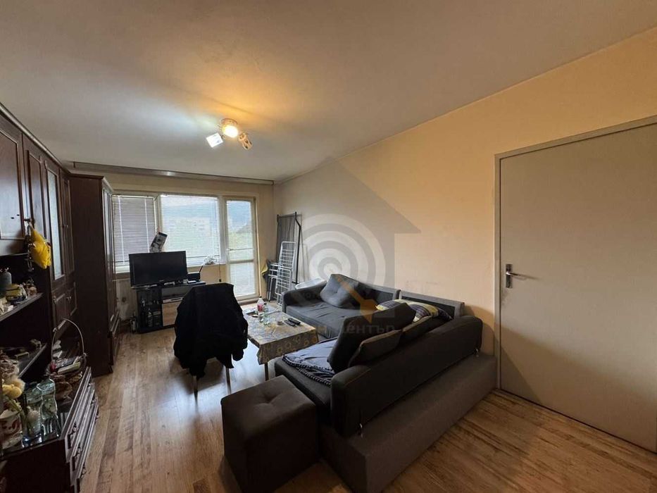 Дава се под наем Тристаен апартамент в София, Младост 2 - 84 кв.м за 200000 € - Снимка #2