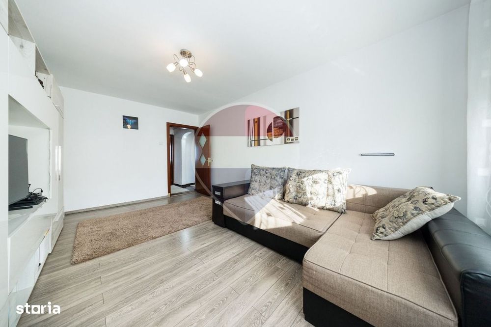 Apartament 2 camere, decomandat,boxa si loc de parcare!