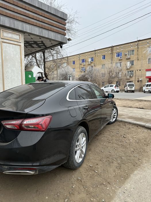 Malibu 2.4L atmosferniy sotiladi